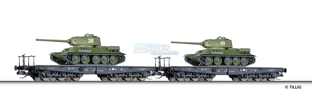 Set dvou plošinových vozů SSyms ložených tanky T34/85 sovětské armády 