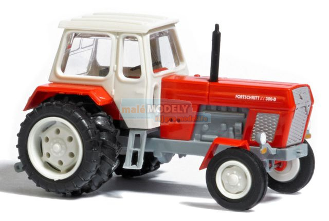 Traktor Fortschritt - červený - zdvojená zadní kola 