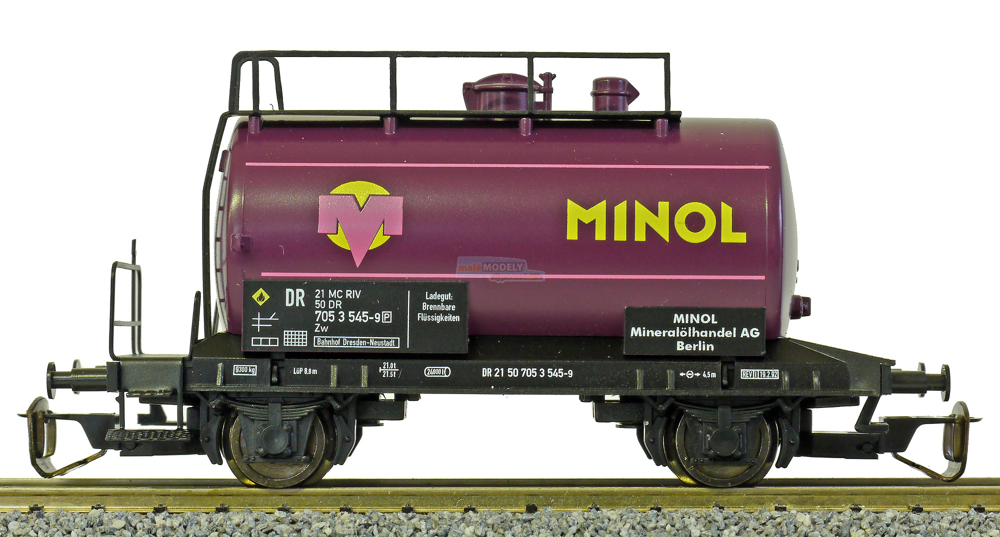 Cisternový vůz fialový s černým rámem MINOL