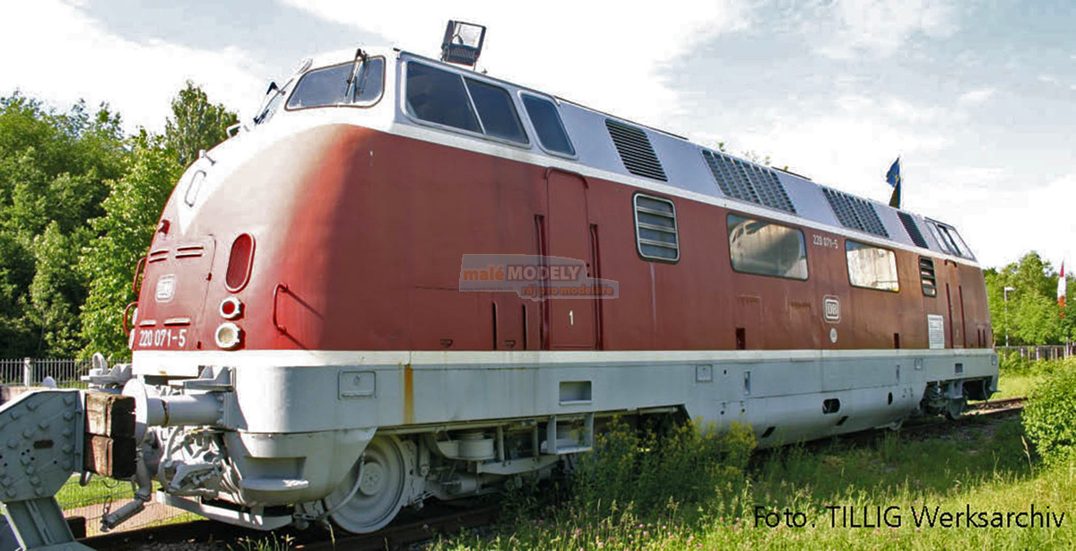 Dieselová lokomotiva 220 071-5 Museum Spreyer (31.03.2018)