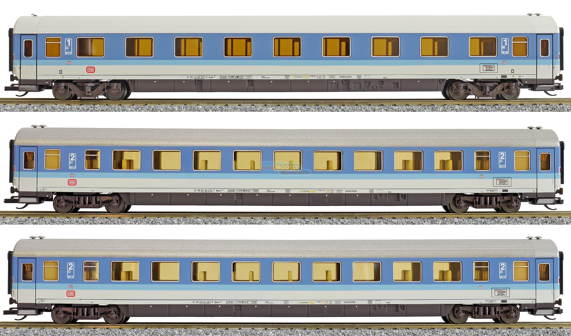 Set tří osobních vozů <b>FD Königssee 1</b> - (31.03.2014)