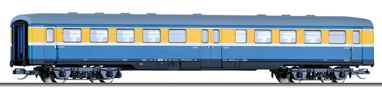 osobní vůz v barevném schematu „S-Bahn Leipzig“, typ Bghue