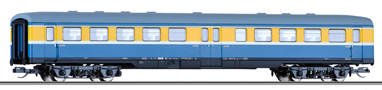 osobní vůz v barevném schematu „S-Bahn Leipzig“, typ Bghue