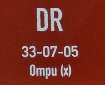 červenohnědý s nákladem Ompu(x)