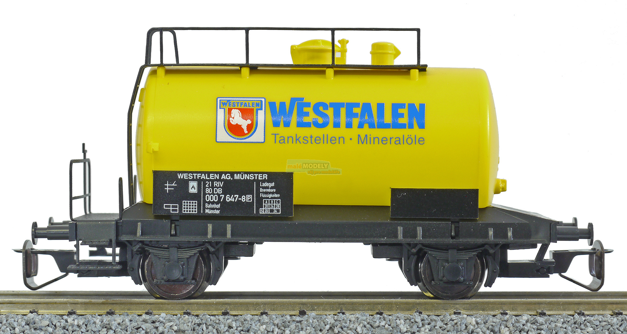 Cisternový vůz žlutý s černým rámem Westfalen