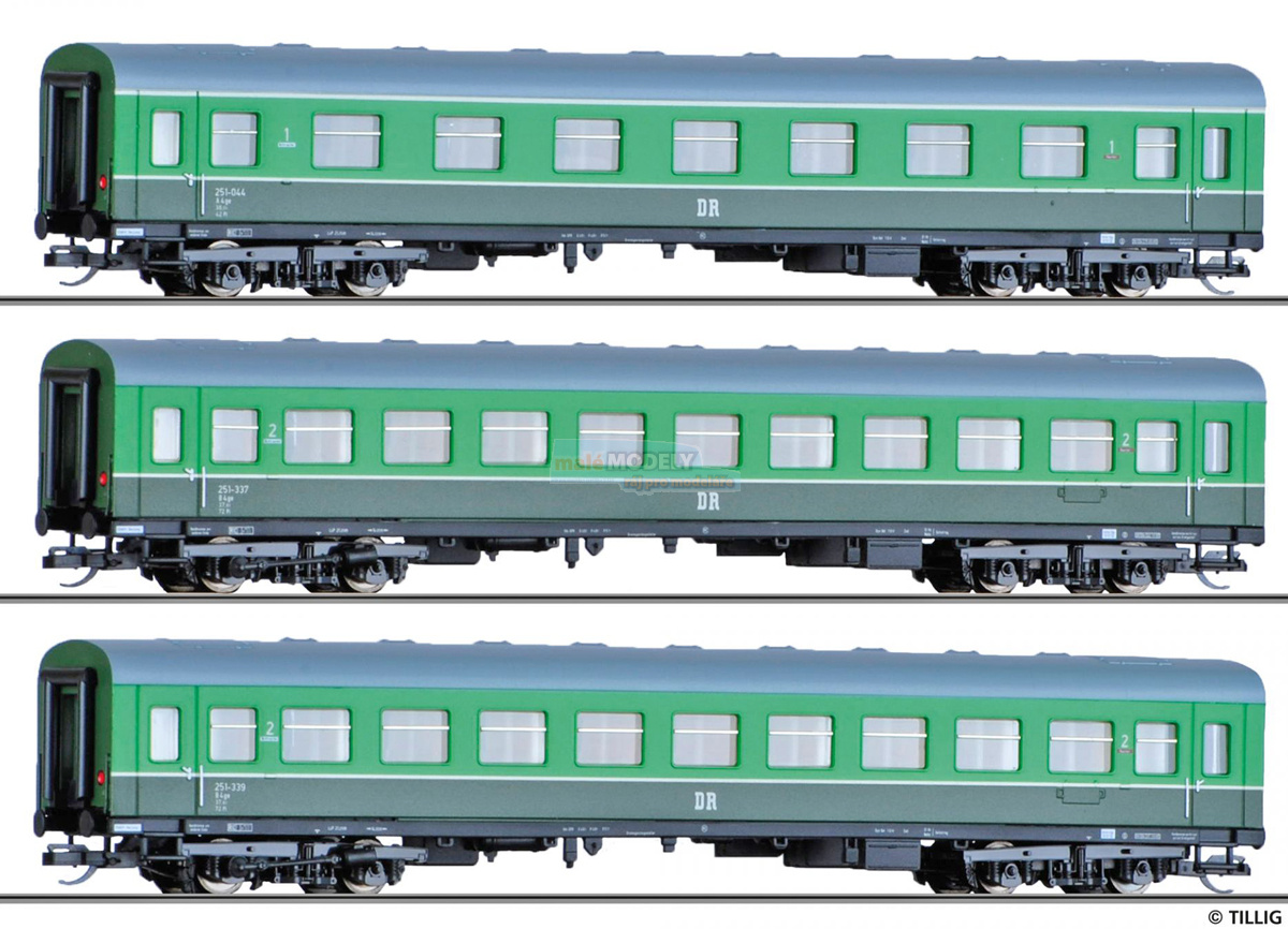 Set tří osobních modernizovaných vozů 1.a2.tř.  A4ge+B4ge, Galeriemodell