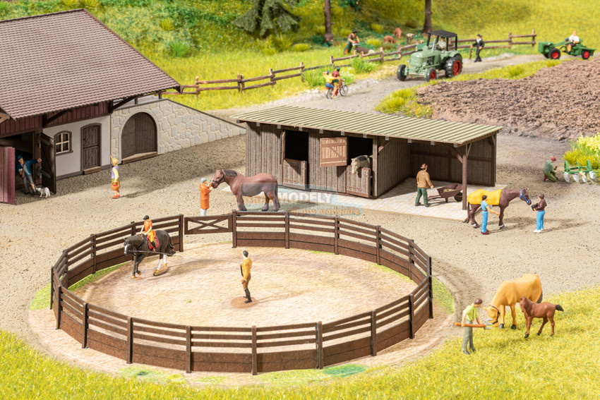 micro-motion Riding Arena with Horseboxes