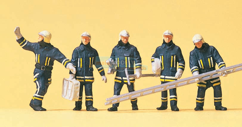 Feuerwehrmänner in moderner E