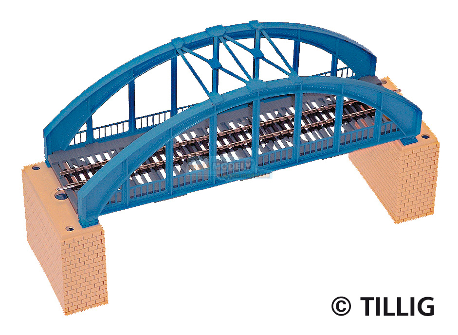 Most oblouk s modelovým kolejivem