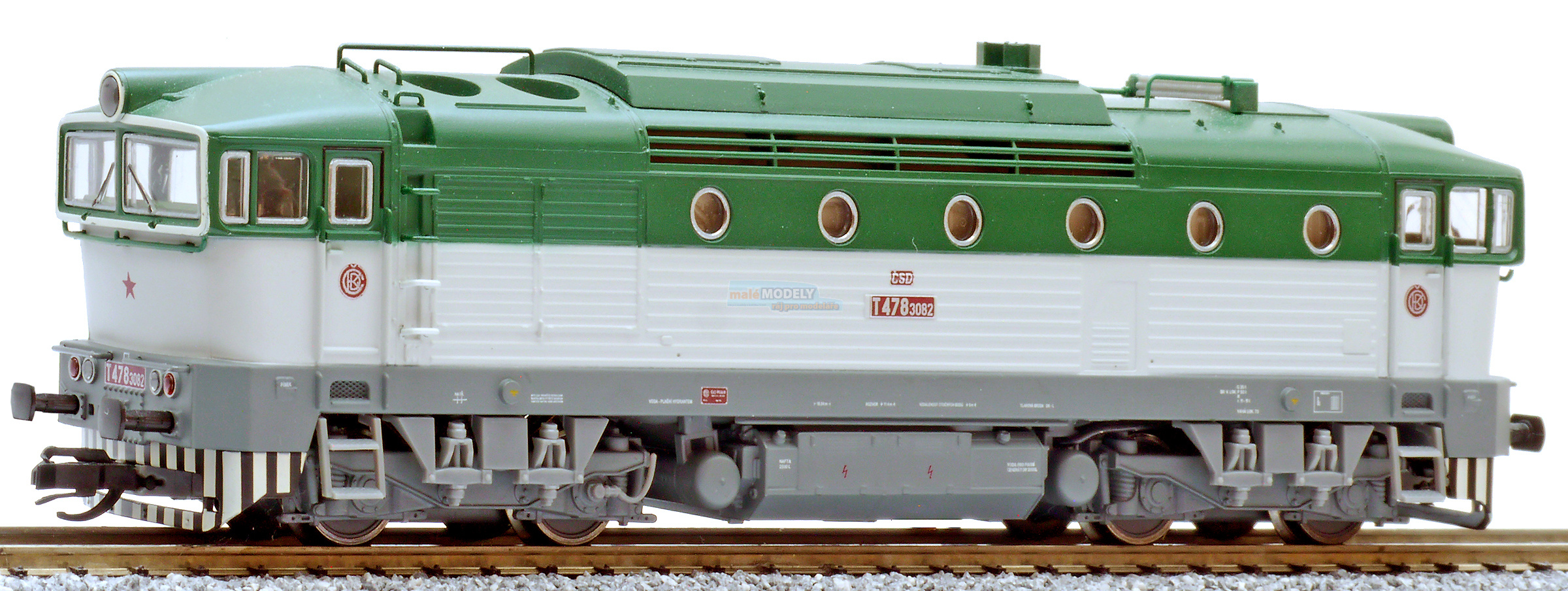 Dieslová lokomotiva T478 - Brejlovec, zelená