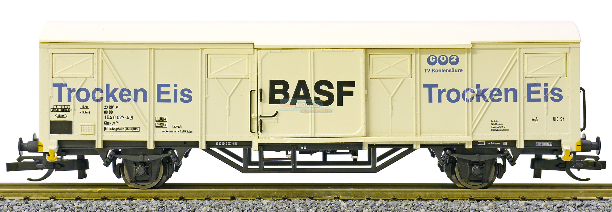 Nákladní vůz Gbs-uv 254 <b>BASF Trockeneis</b> - (31.03.2014), DB, IV